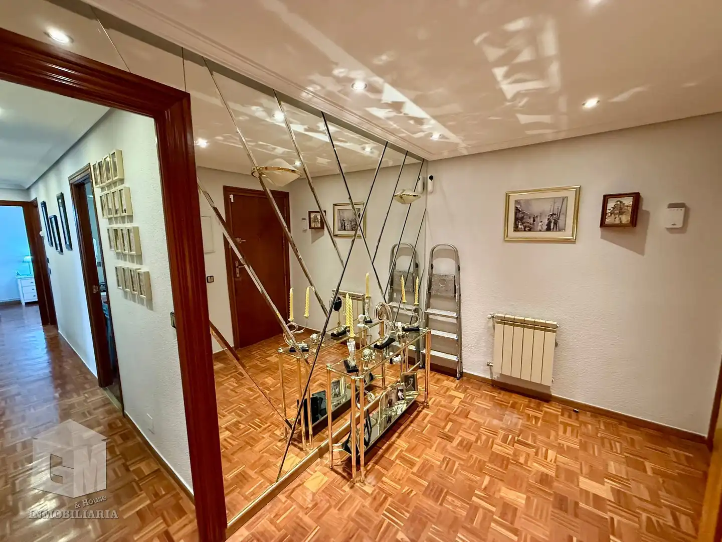 Flat for sale in Ensanche