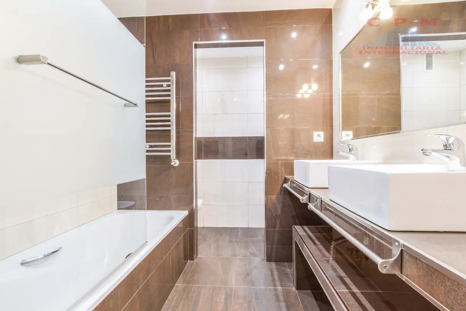 Baño de Piso en venta en Madrid con Aire acondicionado, Calefacción y Parquet