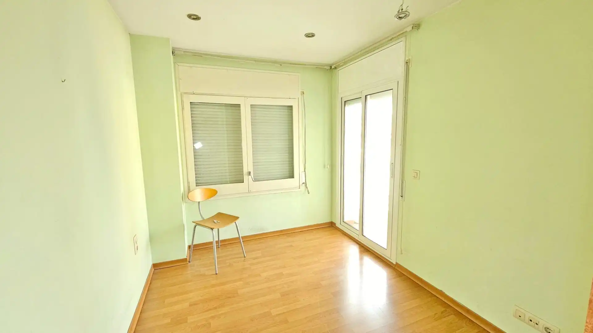 Dormitori de Casa o xalet en venda en Olot amb Aire condicionat, Calefacció i Parquet