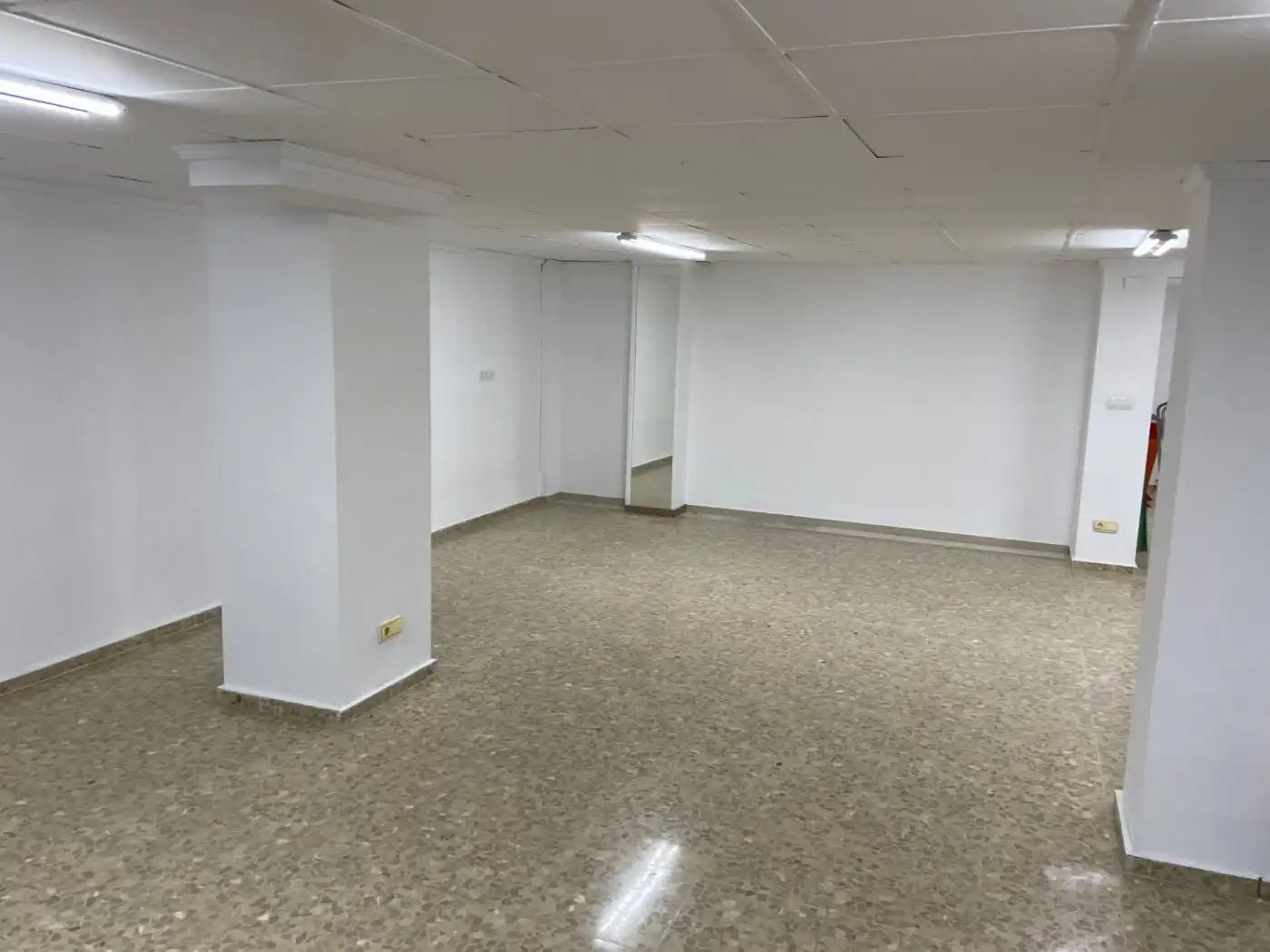 Local comercial de lloguer a Casc Urbà, imagen 2
