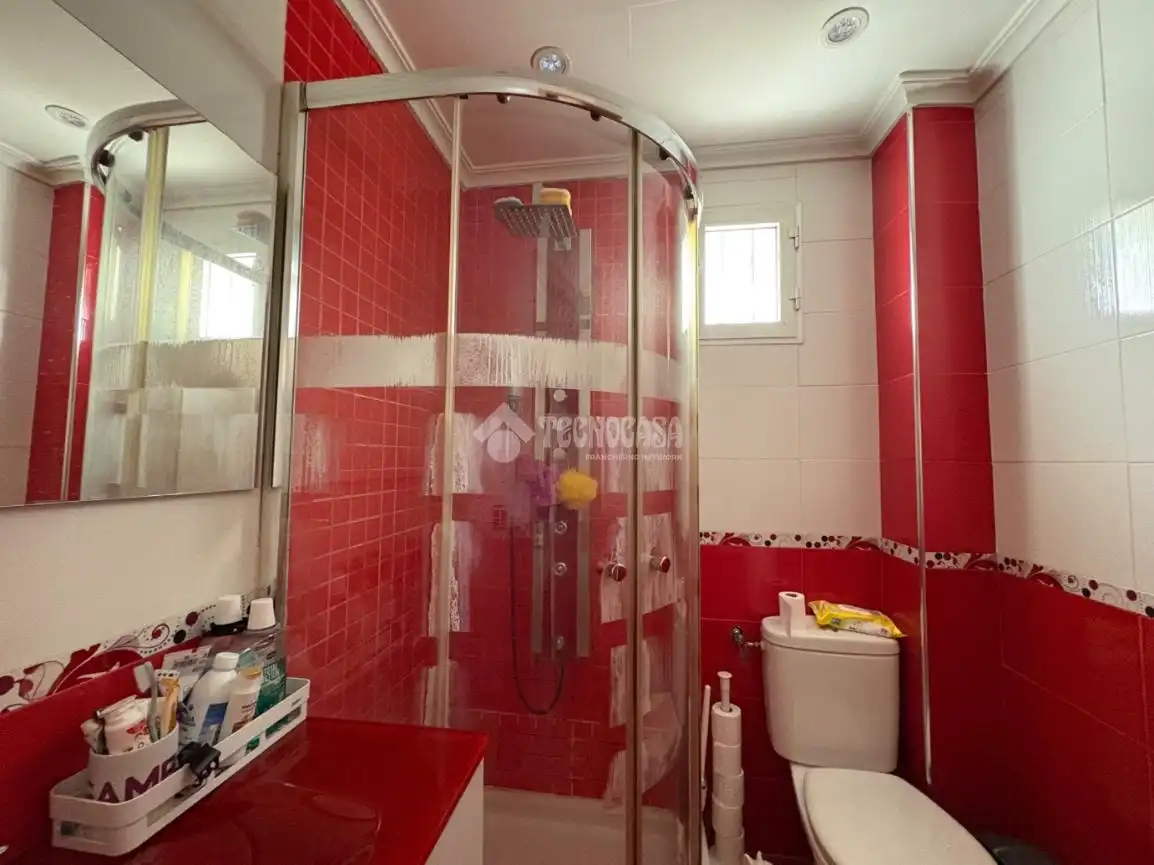 Baño de Piso en venta en Jaén con Aire acondicionado