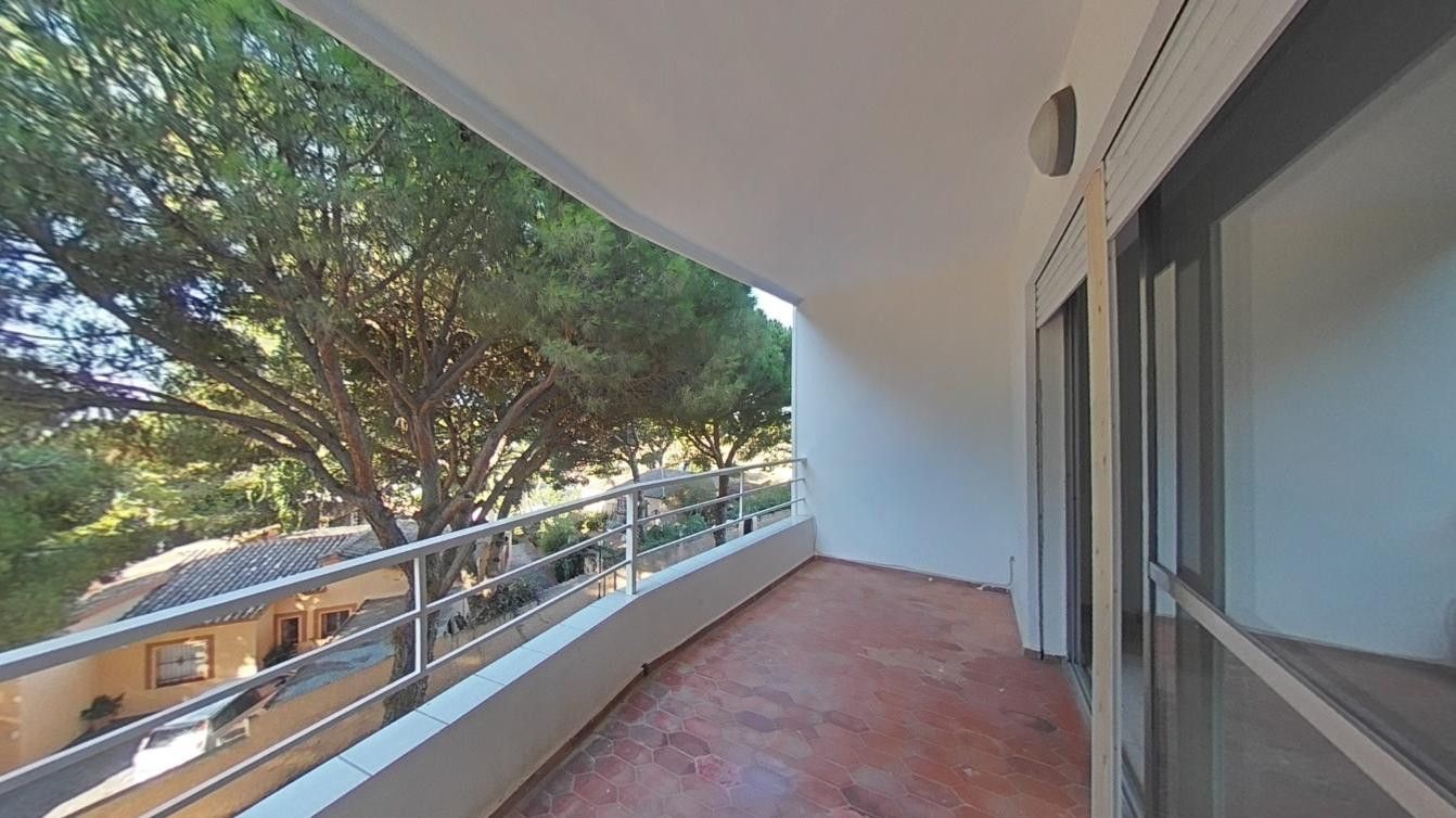 Terrassa de Estudi en venda en Marbella amb Piscina i Piscina comunitària