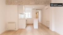Kitchen of Flat to rent in  Madrid Capital  with Air Conditioner, Heating and Furnished