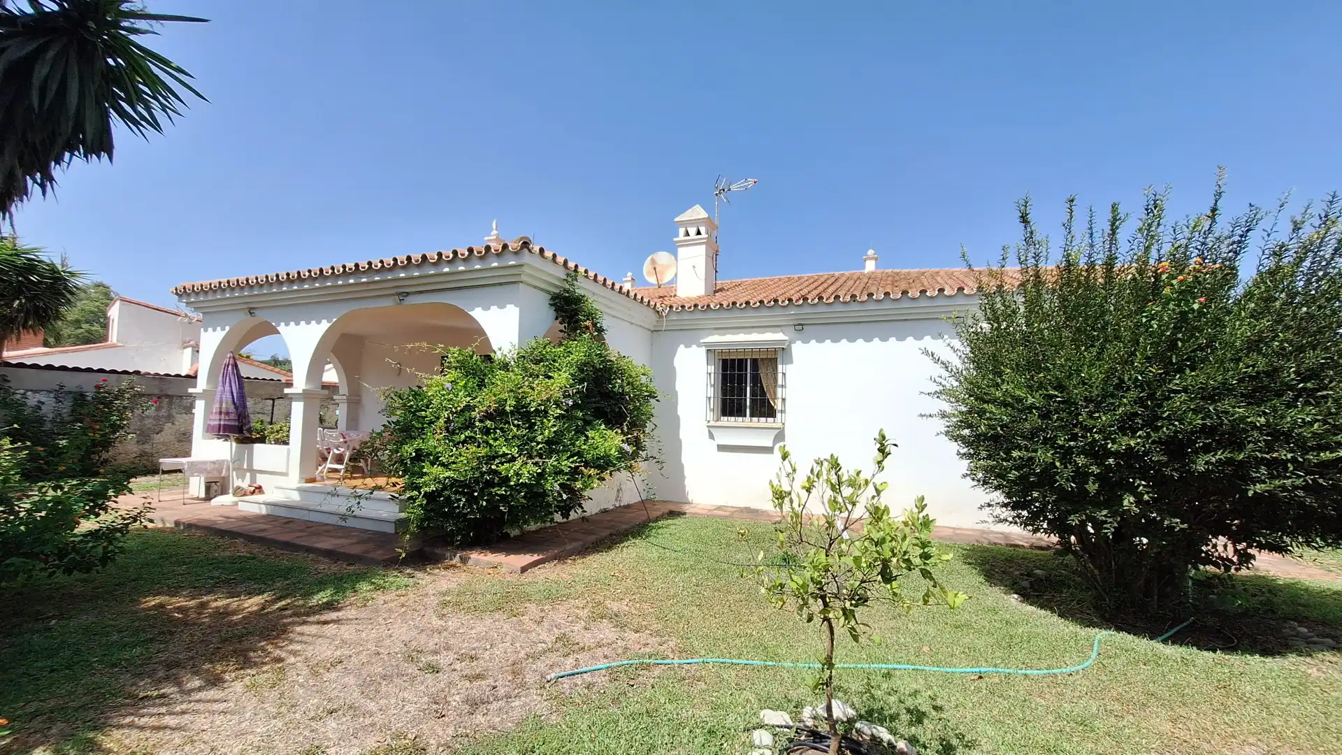 Casa amb jardí en venda a Playa Bahía Dorada