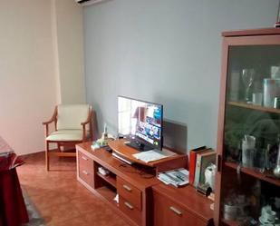 Sala d'estar de Pis en venda en  Huelva Capital