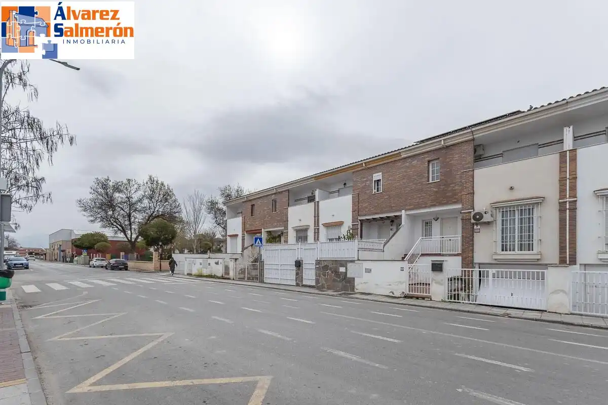 Adossat amb terrassa en venda a Belicena, imagen 31