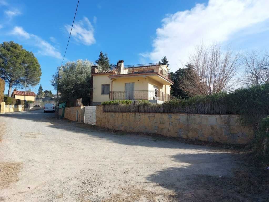 Exterior view of Houses for sale in Castellbell i el Vilar