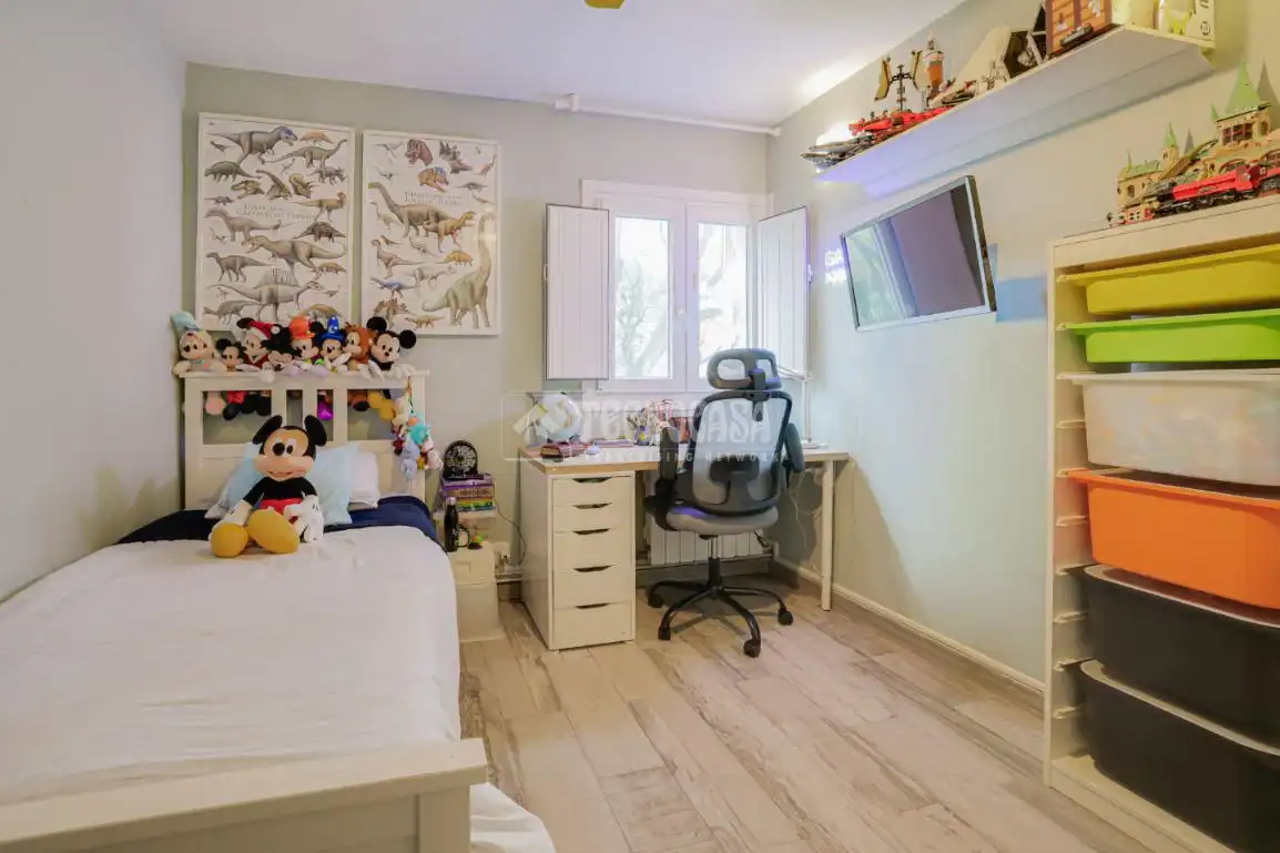 Bedroom of Flat for sale in Sant Feliu de Llobregat  with Balcony
