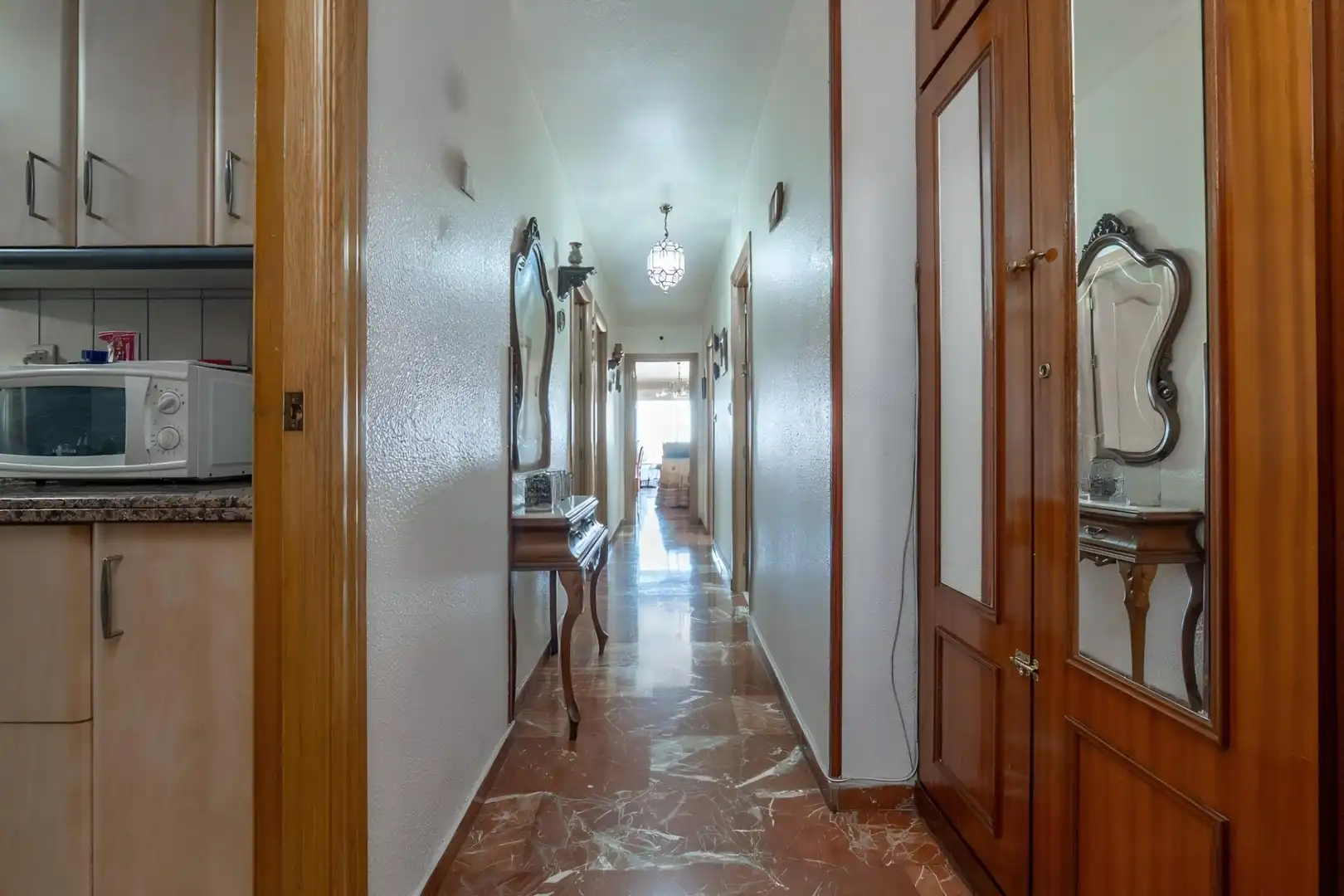 Flat for sale in Granada  with Air Conditioner, Terrace and Alarm