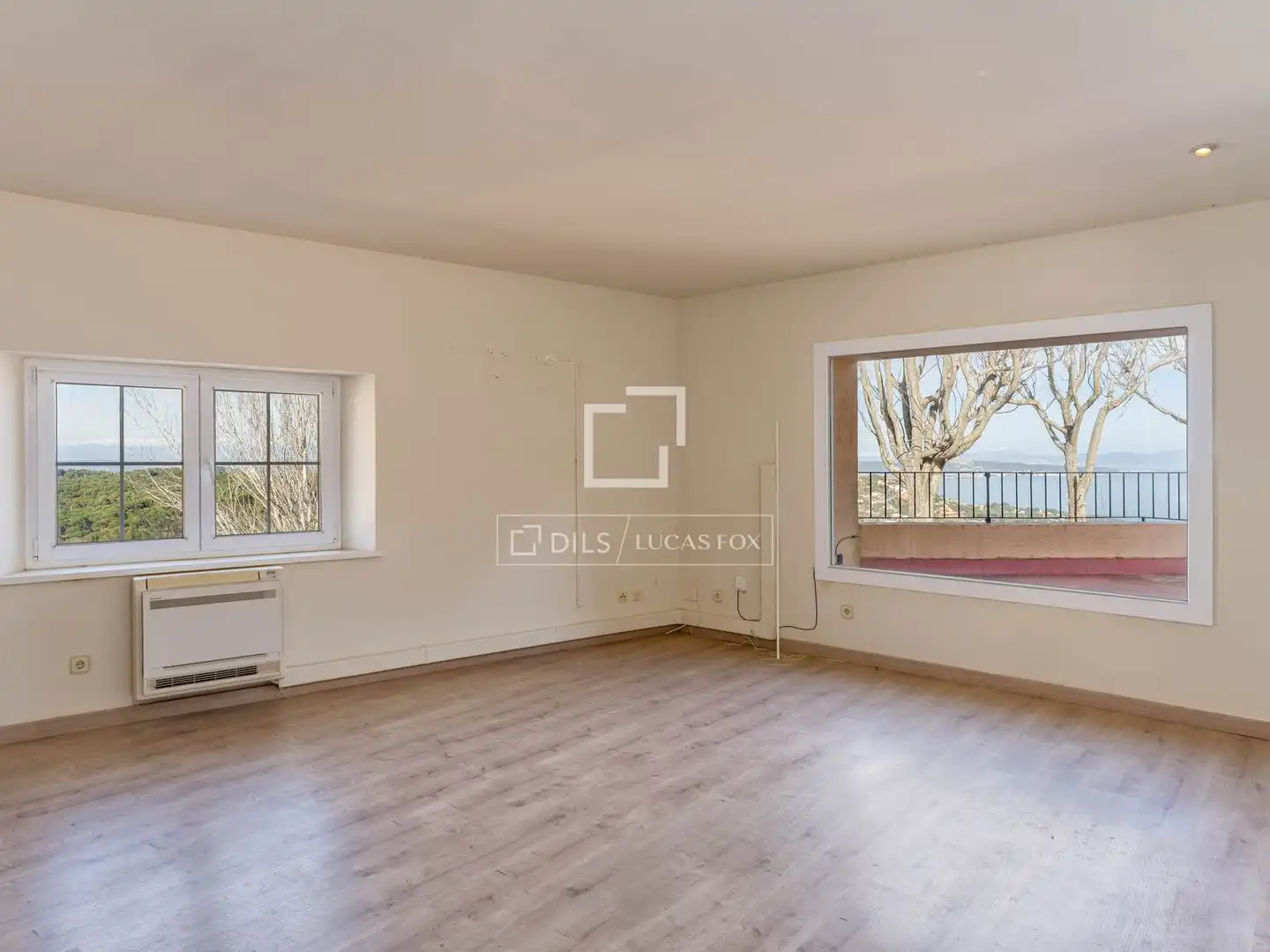 Sala d'estar de Casa o xalet en venda en Begur amb Aire condicionat, Calefacció i Jardí privat