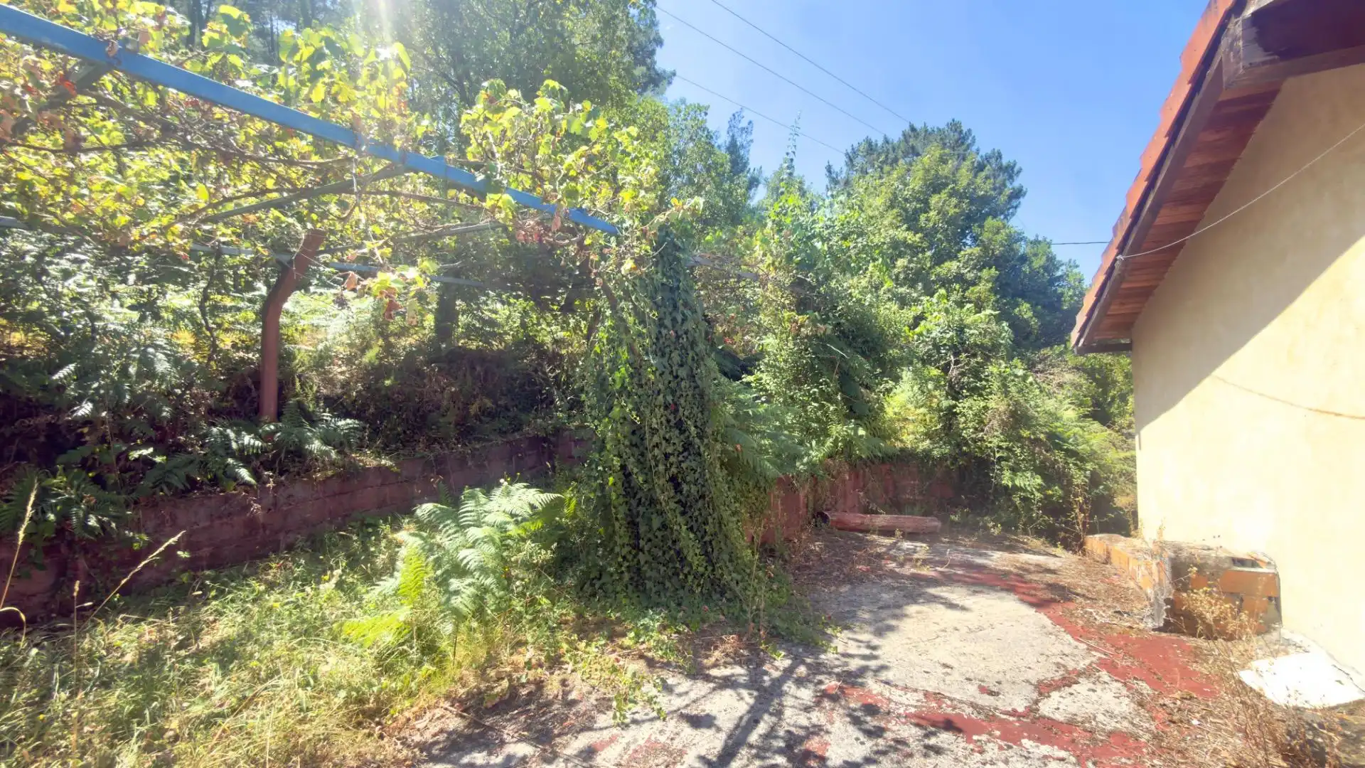 Finca rústica en venda en Castrelo de Miño amb Jardí privat, Terrassa i Moblat