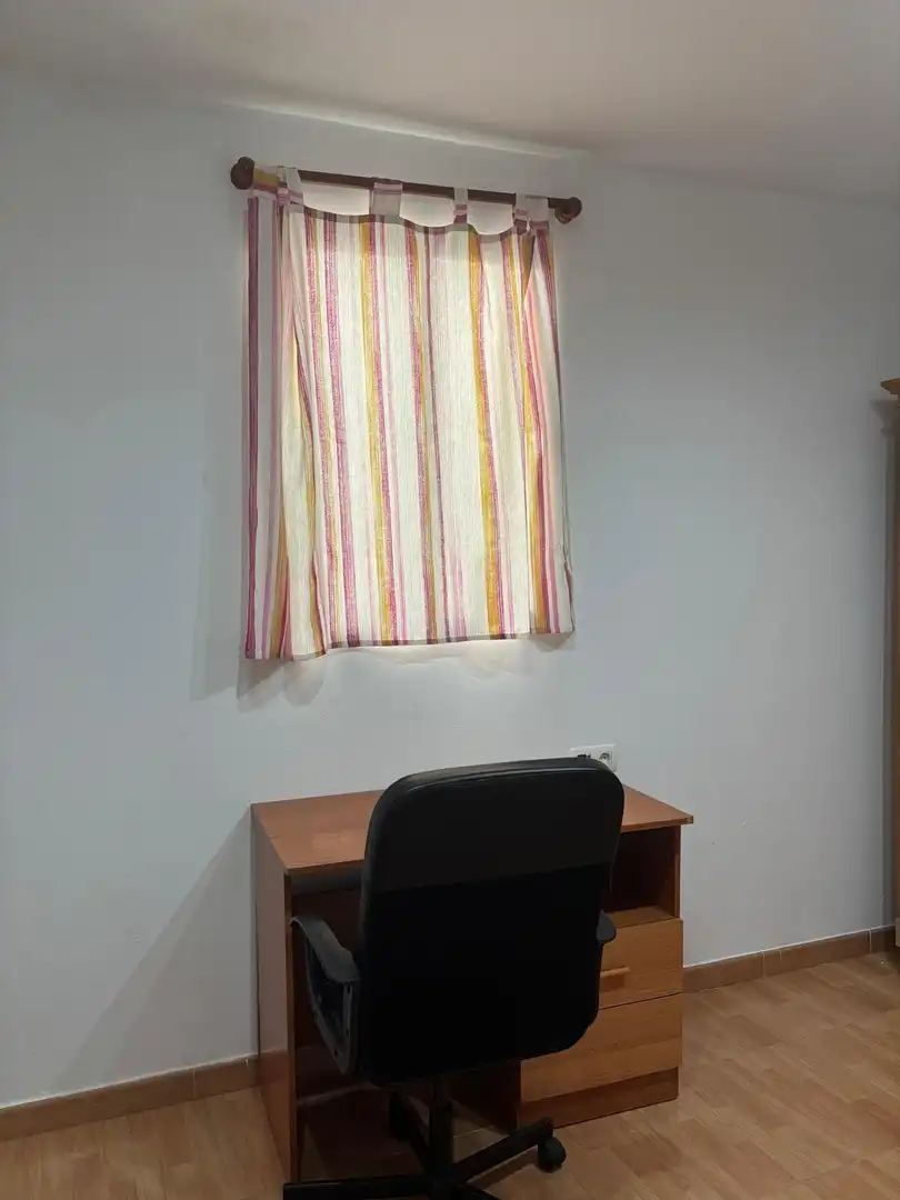 Bedroom of Flat for rent in Granada  with Furnished