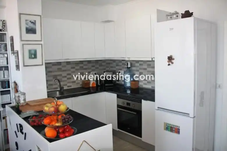 Cocina de Piso en venta en Puerto de la Cruz con Piscina comunitaria
