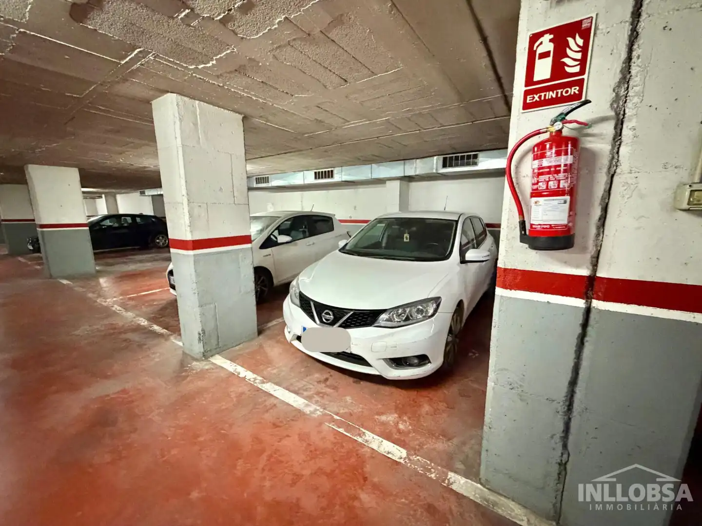 Parking de Piso en venta en Manresa con Calefacción, Terraza y Trastero