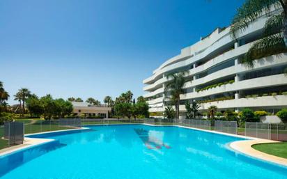 Swimming pool of Planta baja for sale in Marbella  with Air Conditioner and Terrace