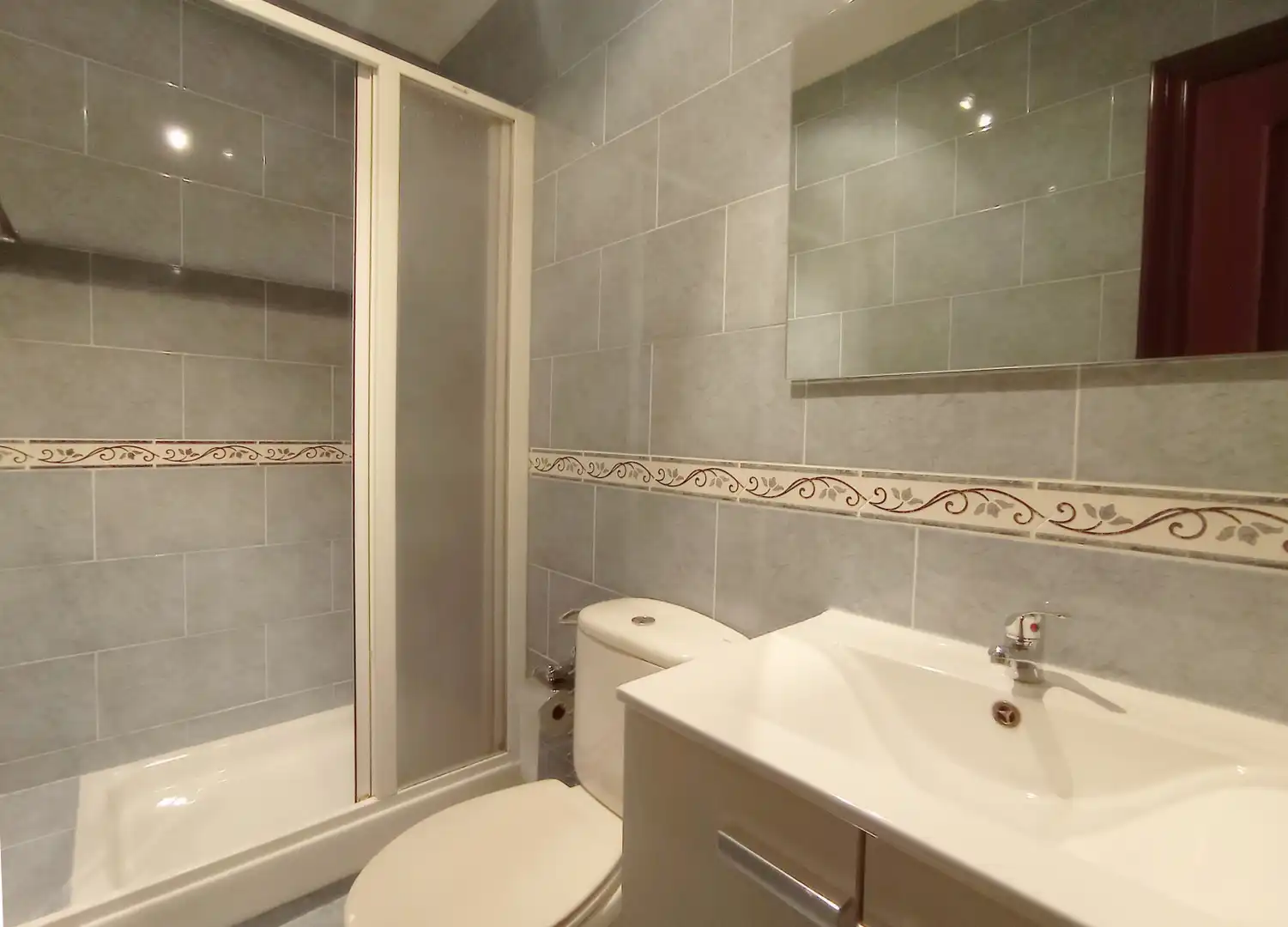 Bathroom of Flat for sale in Etxebarri  with Heating, Terrace and Storage room