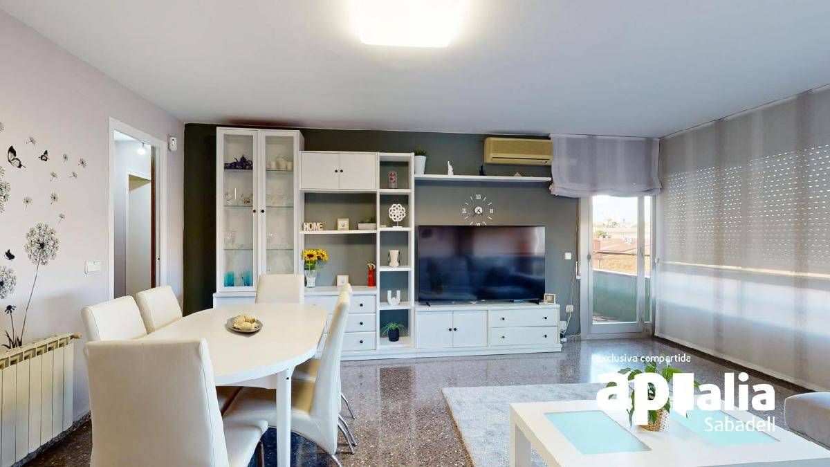 Sala d'estar de Pis en venda en Sabadell amb Aire condicionat, Calefacció i Balcó
