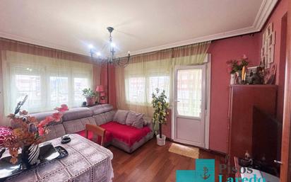 Living room of Flat for sale in Laredo  with Heating, Parquet flooring and Terrace