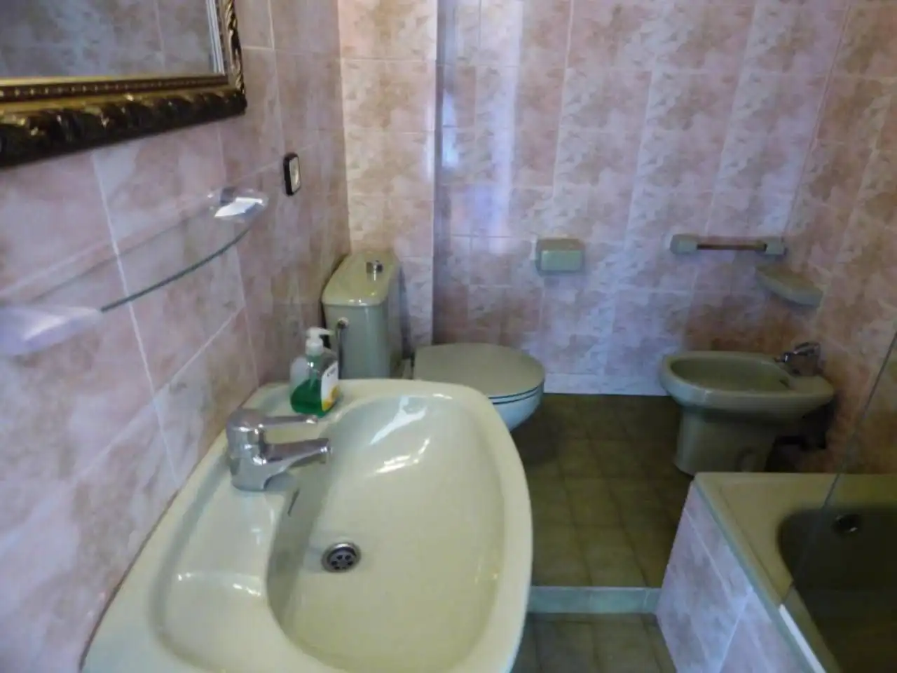 Badezimmer von Wohnung zur Miete in Bellver de Cerdanya mit Möbliert und Balkon