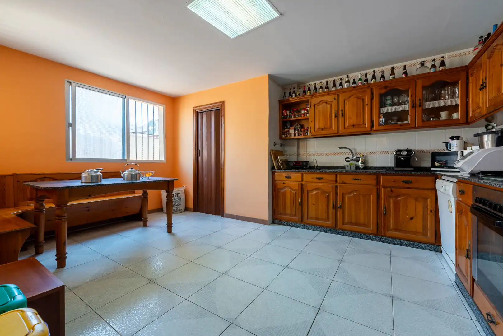 Kitchen of Detached homes for sale in Montequinto  with Air Conditioner, Heating and Parquet flooring