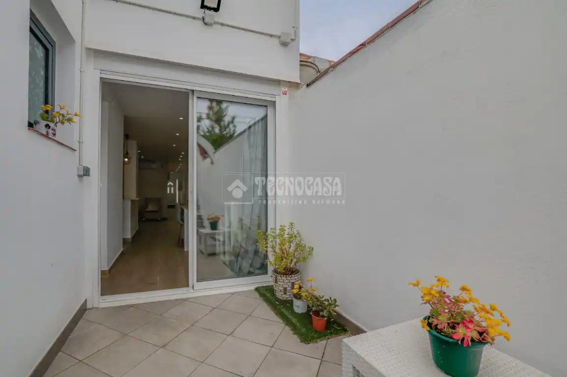 Casa adosada en venda a Hostafrancs