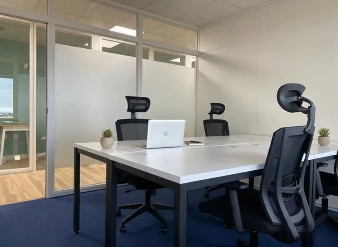Büro zur Miete in Madrid mit Klimaanlage, Heizung und Möbliert