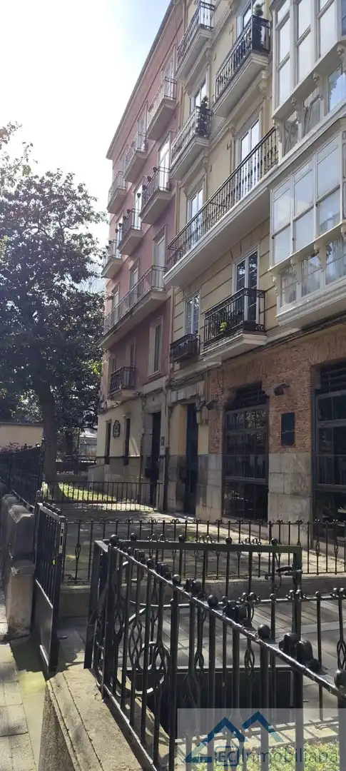Piso en venta en Puerto Chico