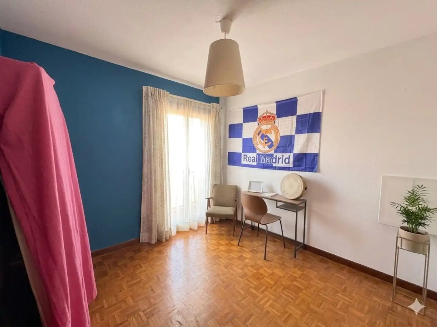 Dormitori de Casa o xalet en venda en Marchamalo amb Calefacció, Jardí privat i Terrassa