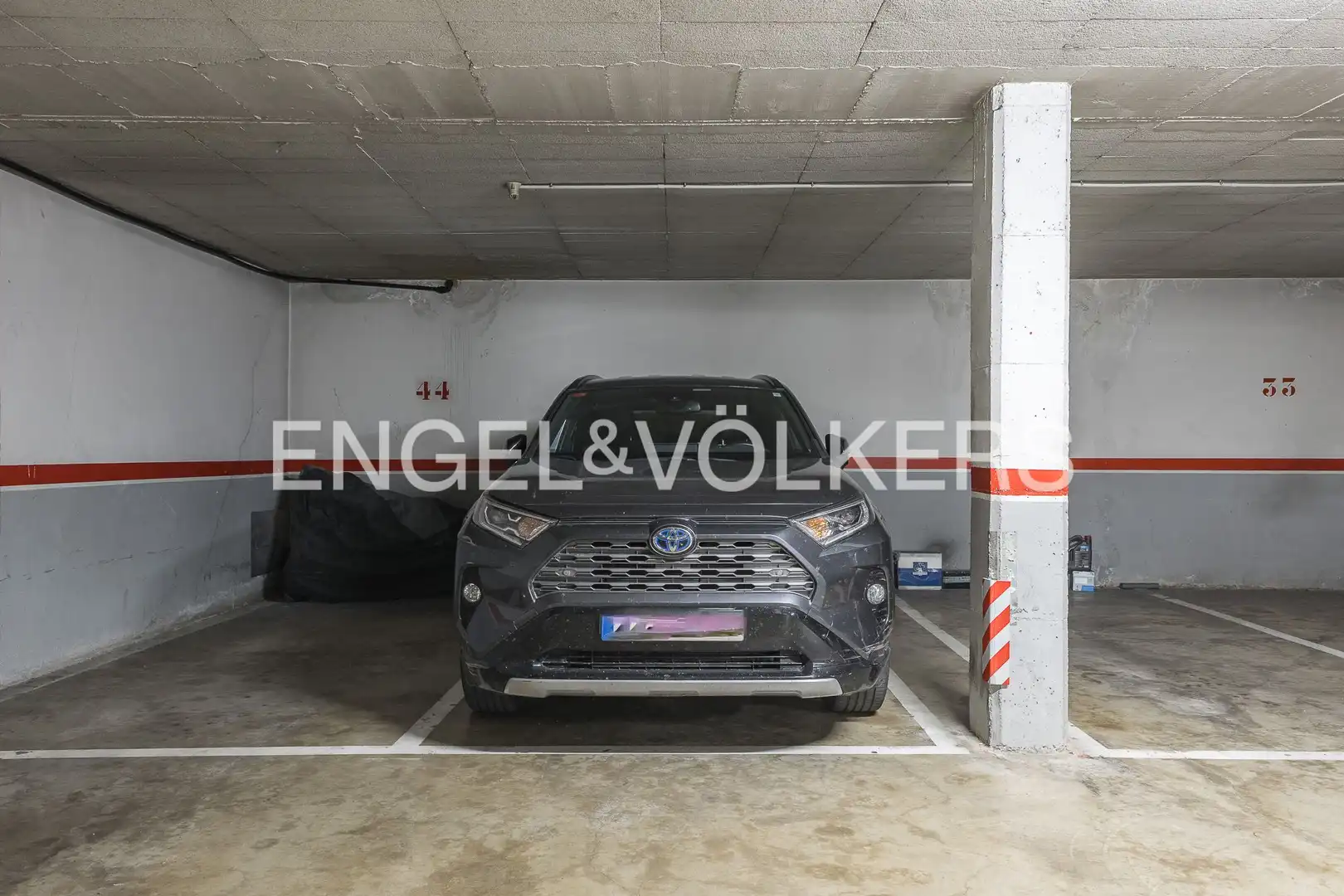 Parking of Flat for sale in Sant Joan Despí  with Air Conditioner, Heating and Parquet flooring