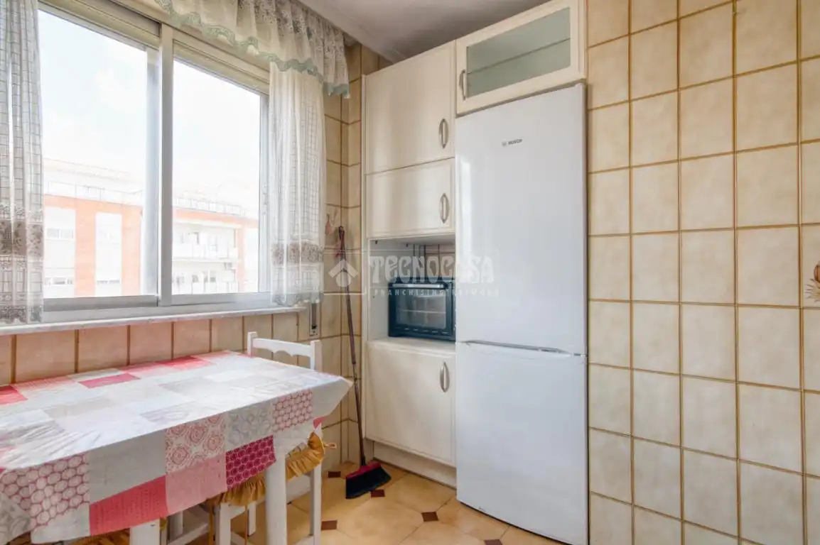 Cocina de Piso en venta en Salamanca con Calefacción y Balcón