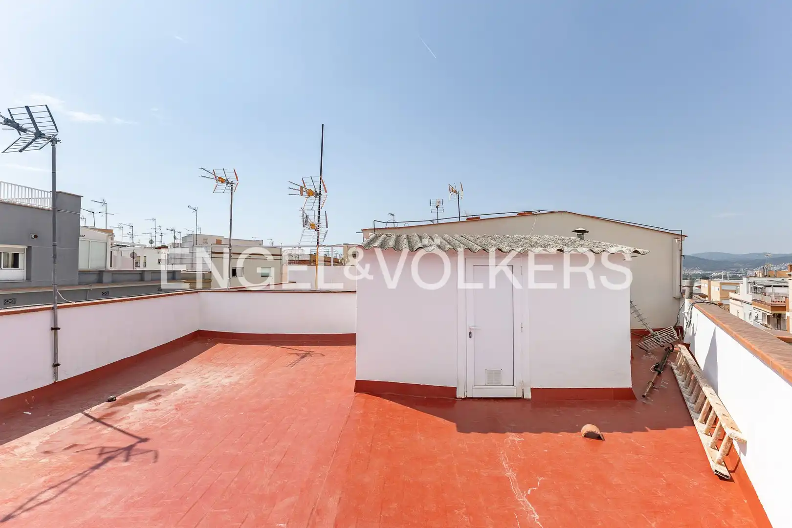 Terrassa de Apartament en venda en Sant Joan Despí amb Aire condicionat, Calefacció i Moblat
