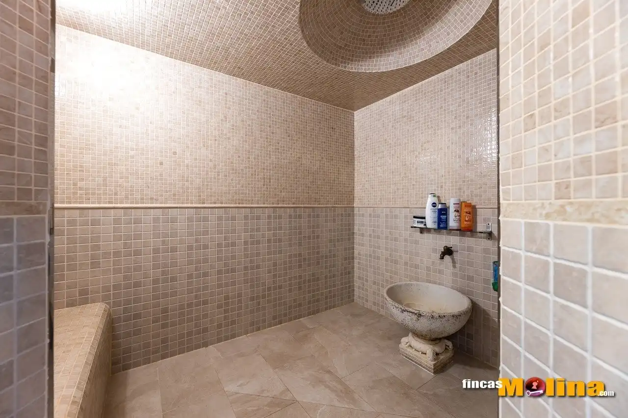 Bany de Casa o xalet en venda en  Palma de Mallorca amb Aire condicionat, Calefacció i Jardí privat
