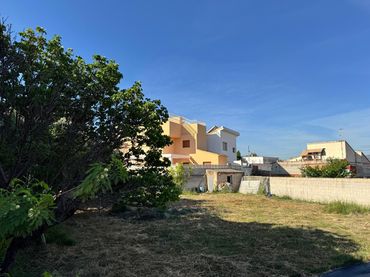 Terrenos y solares en venta en Calle Garrofers 4
