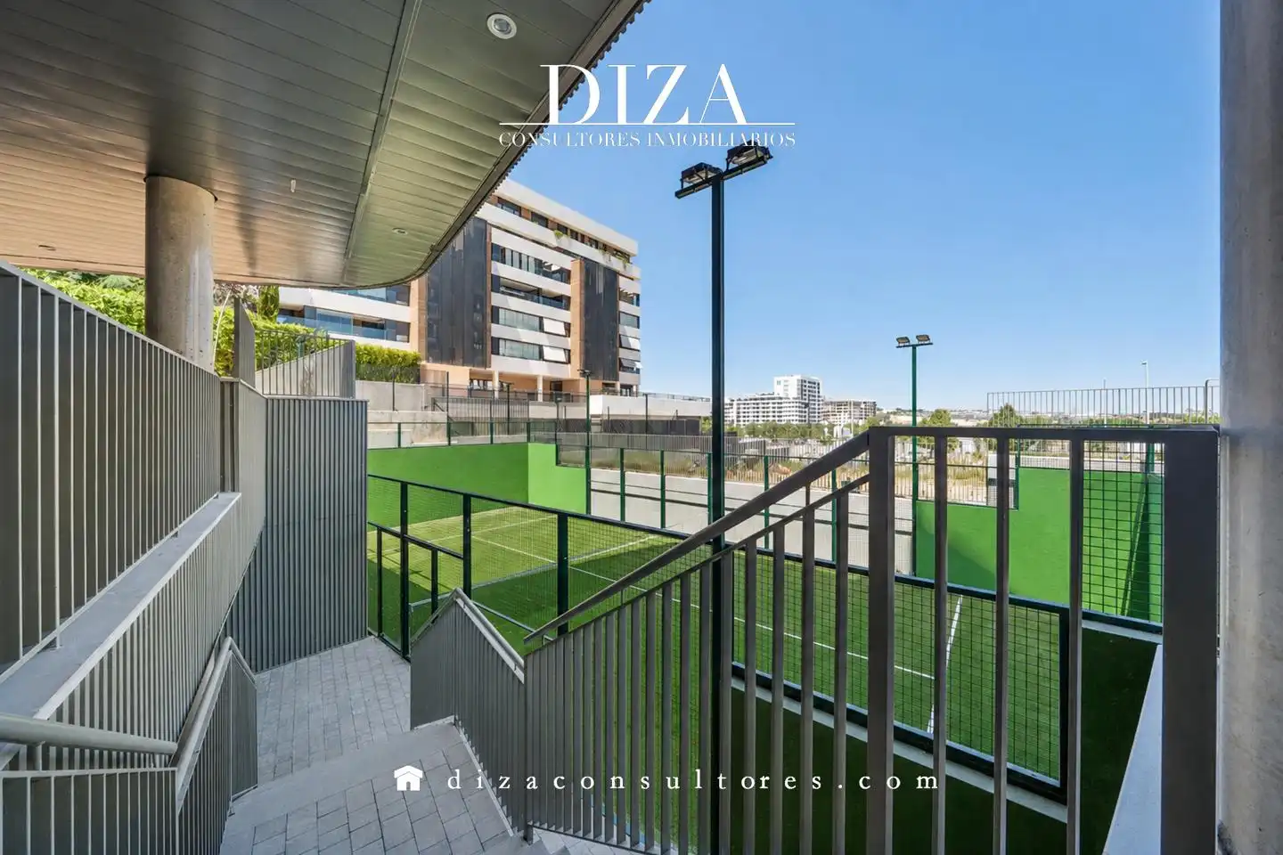 Vista exterior de Piso de alquiler en Madrid con Aire acondicionado, Calefacción y Terraza