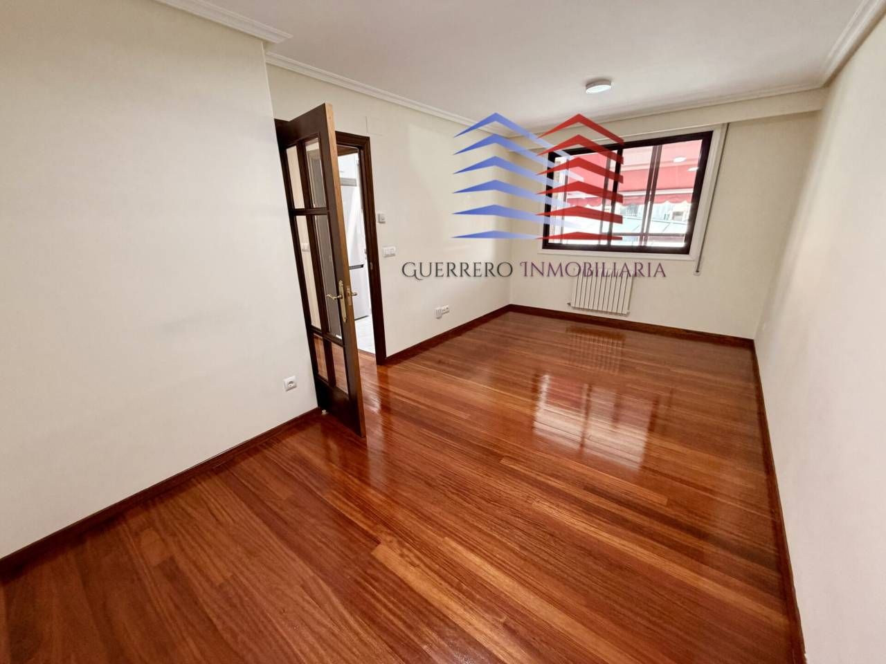 Apartment for rent in Calle Río Sil, Ventiun