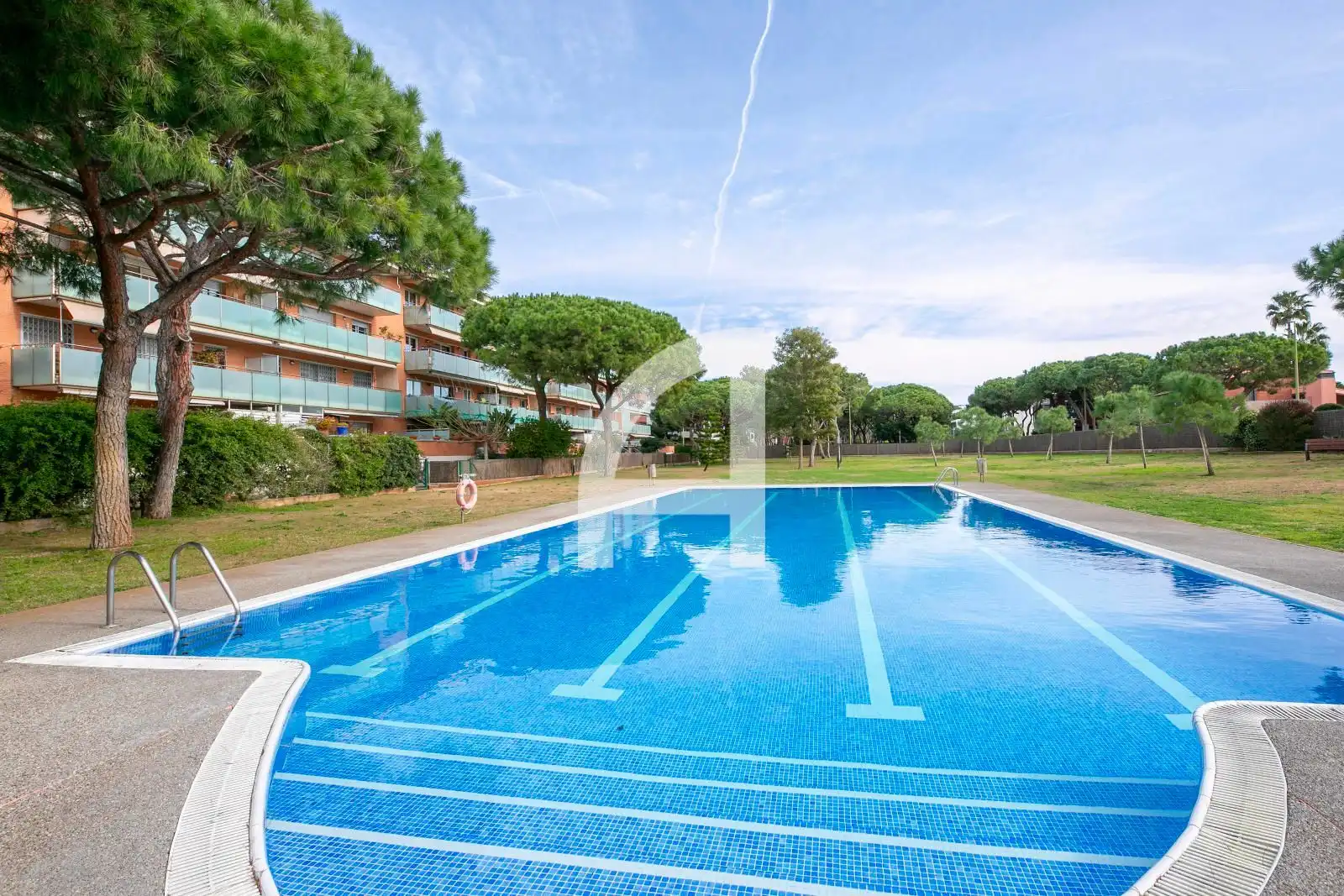 Piscina de Dúplex en venda en Gavà amb Aire condicionat, Calefacció i Terrassa