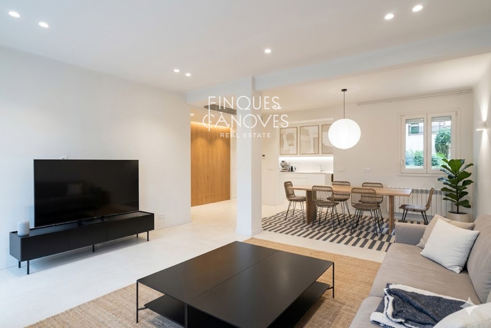 Sala de estar de Piso en venta en Girona Capital con Aire acondicionado, Calefacción y Terraza