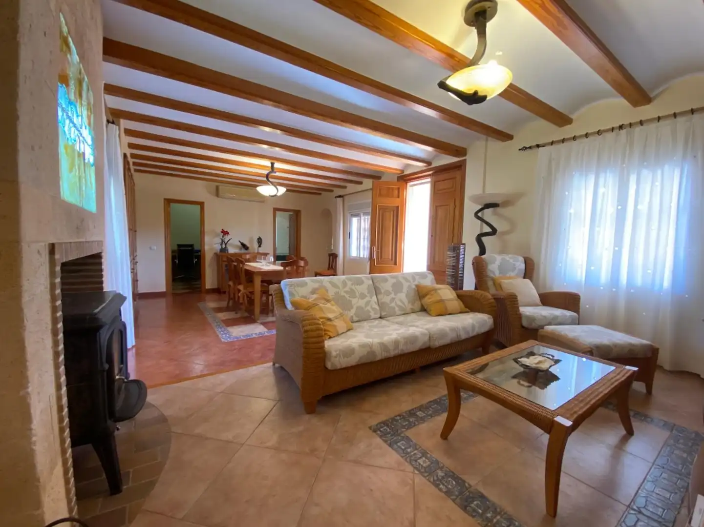 Sala d'estar de Finca rústica en venda en Gata de Gorgos amb Aire condicionat, Calefacció i Jardí privat