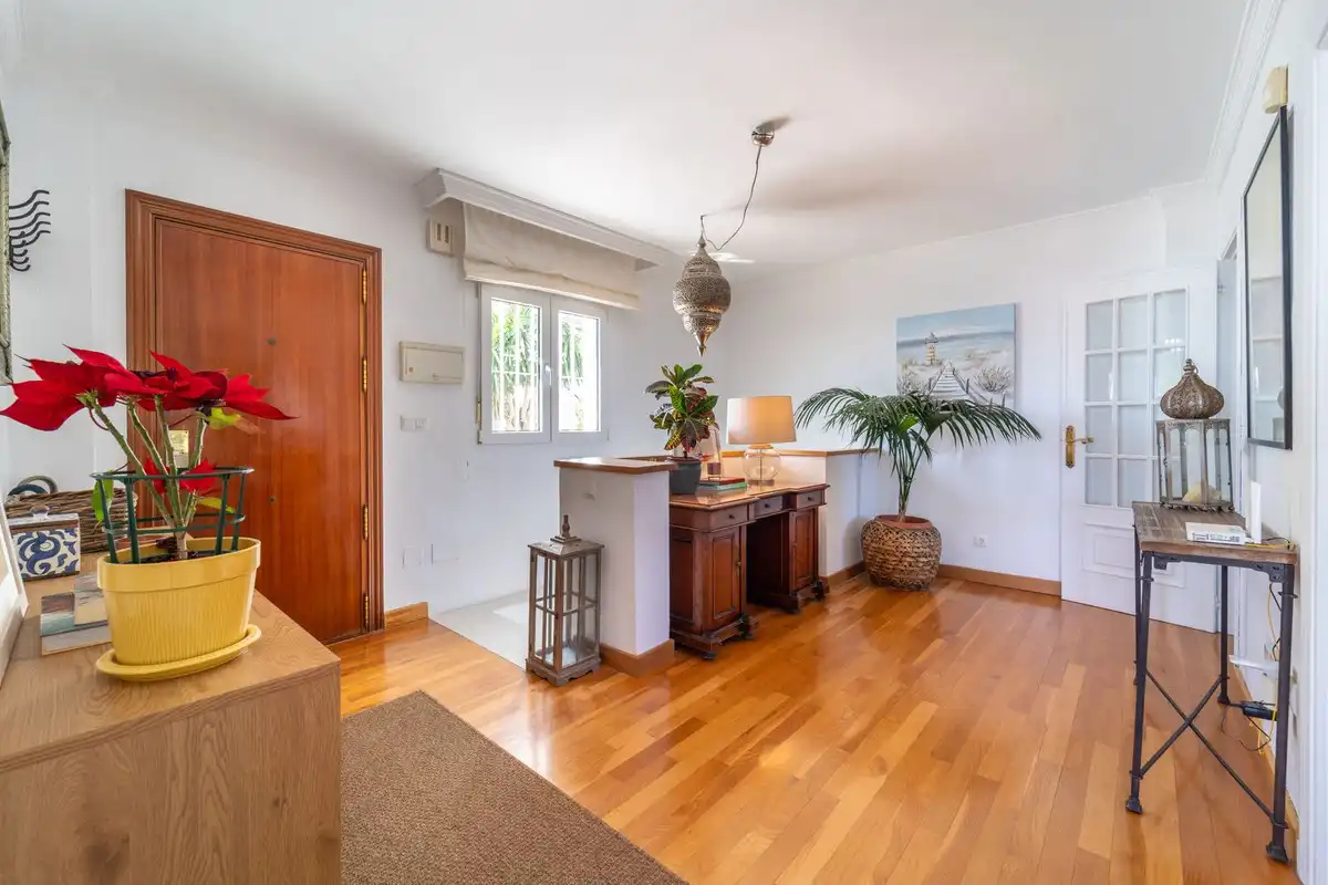 Apartments for sale in Benalmádena  with Air Conditioner, Private garden and Terrace