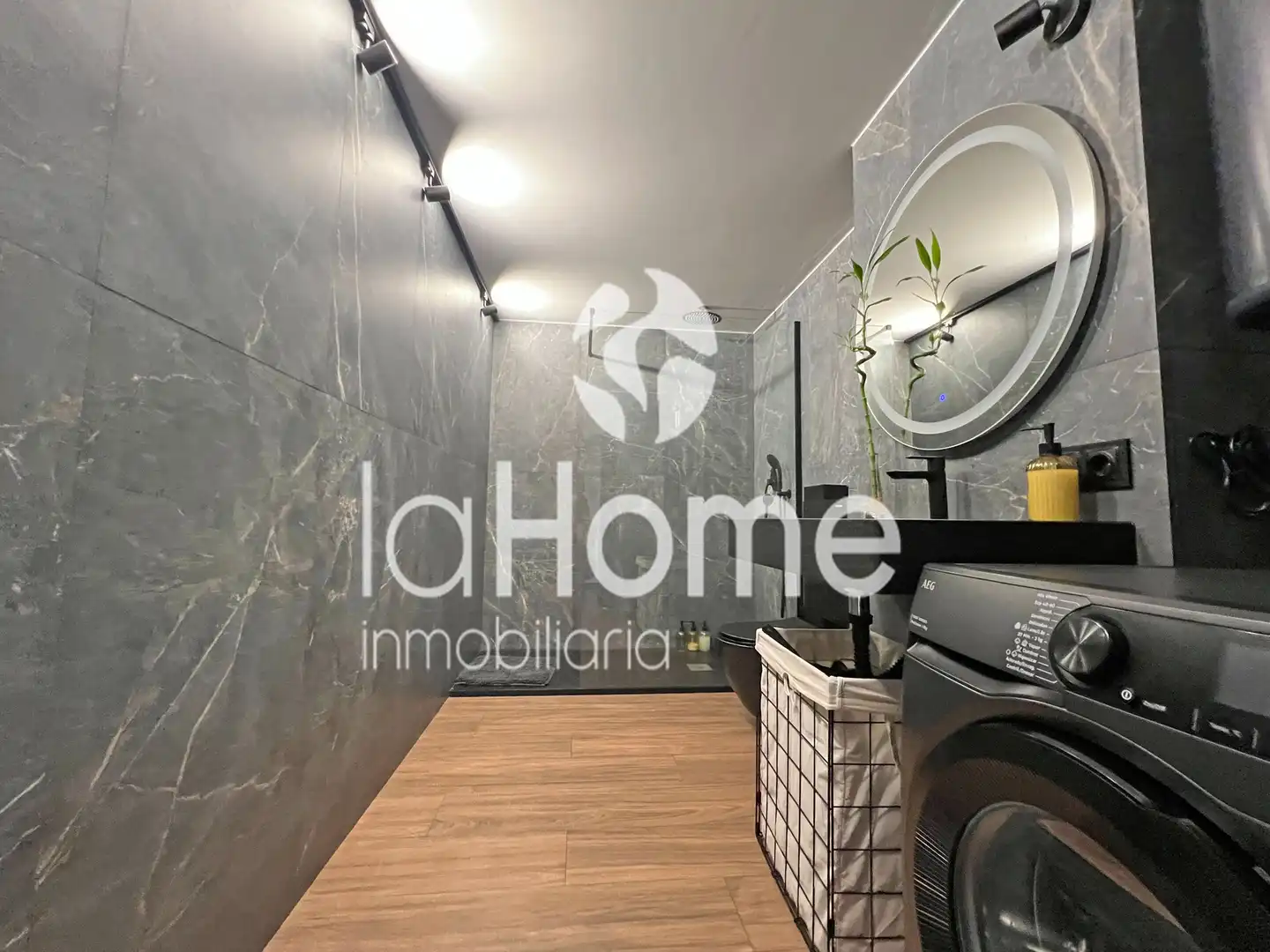 Baño de Apartamento en venta en Paterna con Aire acondicionado, Calefacción y Terraza