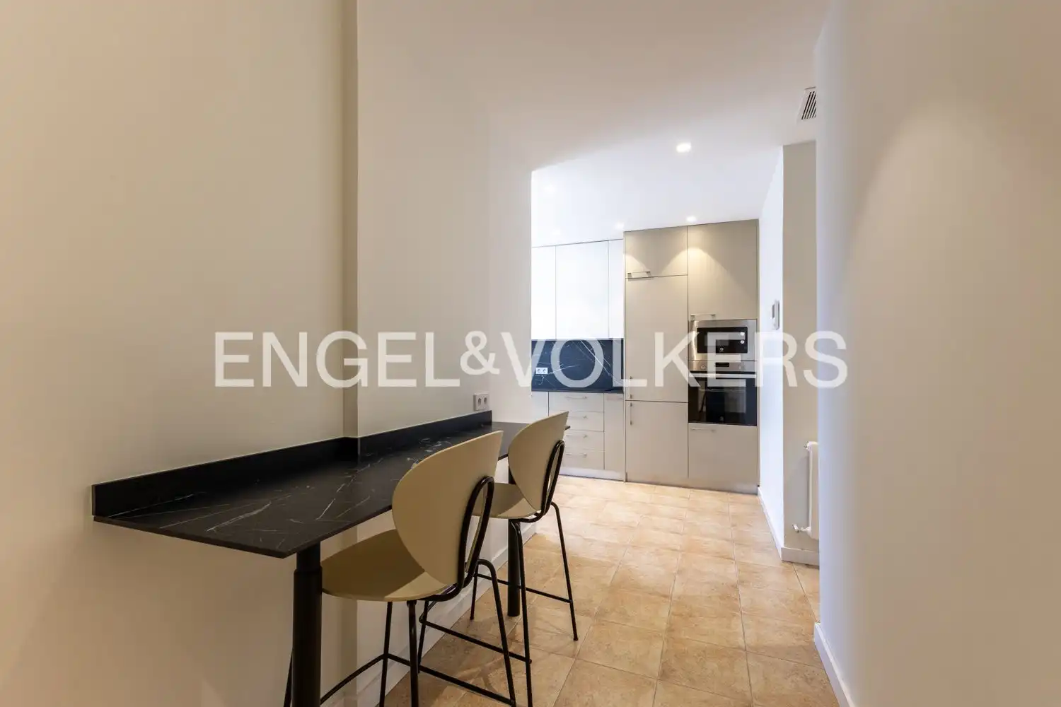 Cocina de Piso de alquiler en Valencia con Aire acondicionado, Calefacción y Amueblado