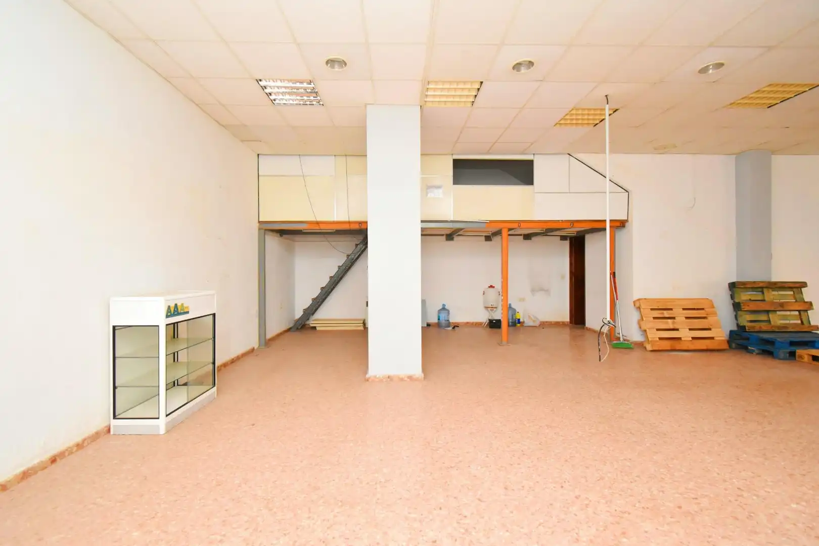 Commercial properties for sale in El Ejido  with Air Conditioner
