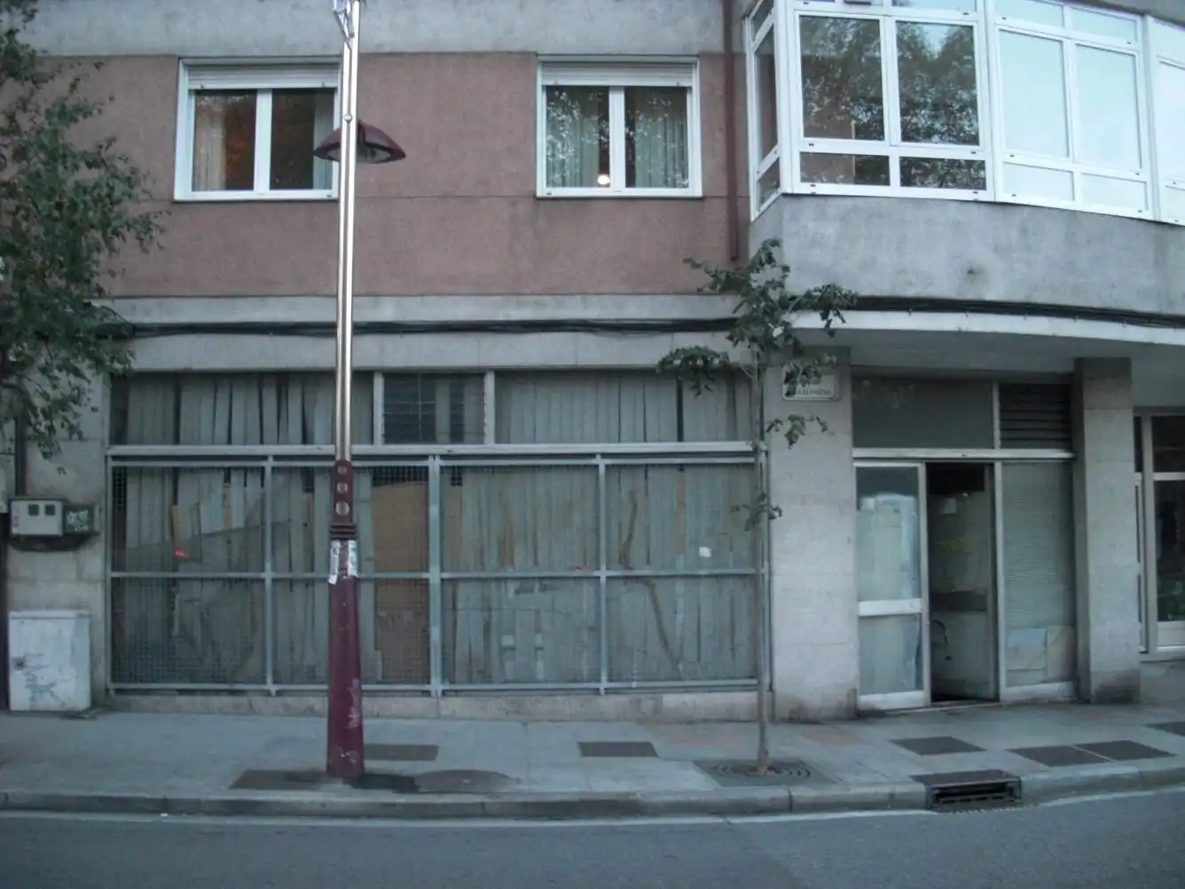 Vista exterior de Local en venta en Vigo 
