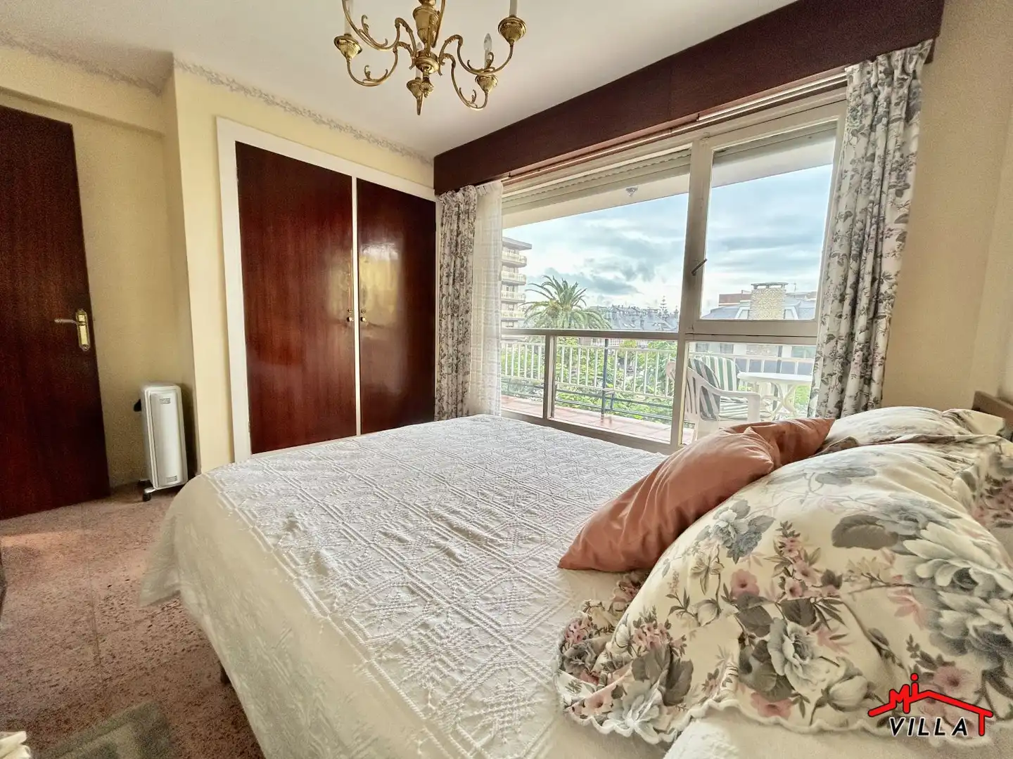 Habitación de Piso en venta en Laredo con Terraza y Amueblado