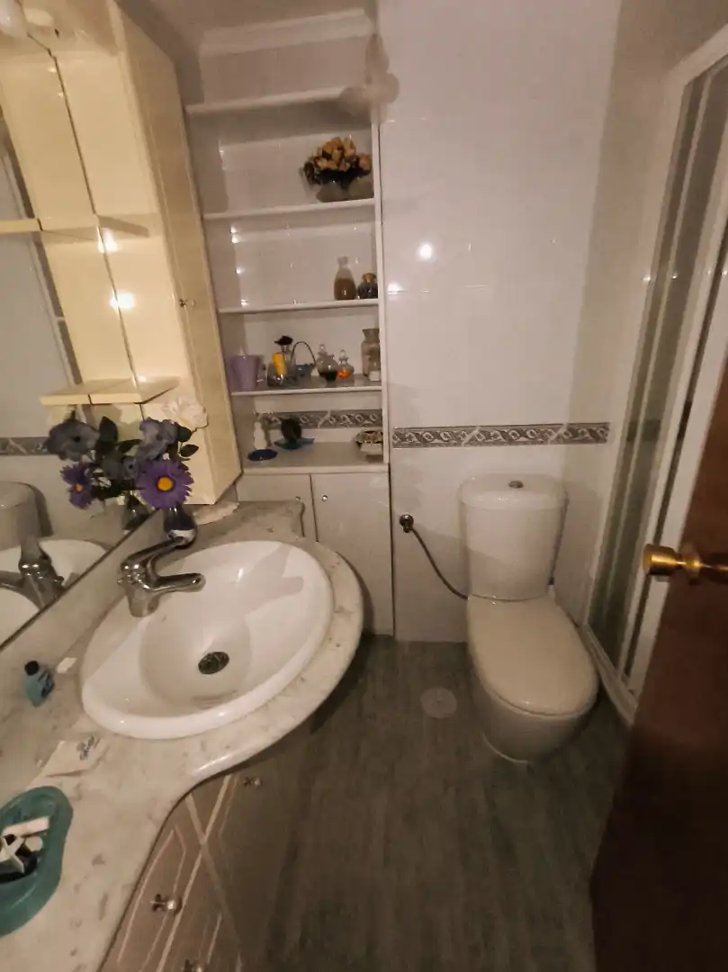 Bany de Pis en venda en Villamuriel de Cerrato amb Calefacció, Terrassa i Traster