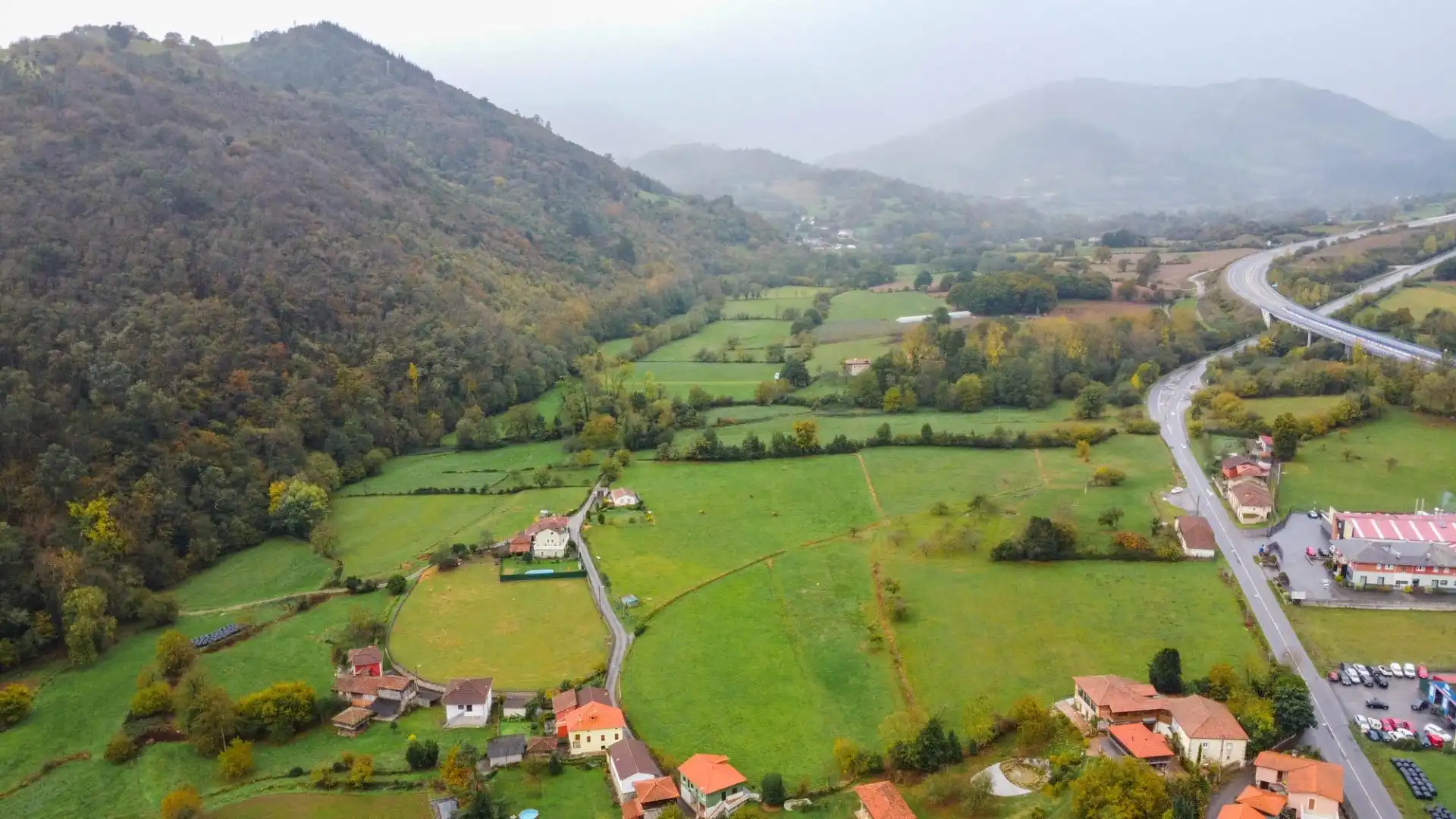Casa o chalet en venta en Salas con Calefacción, Jardín privado y Amueblado