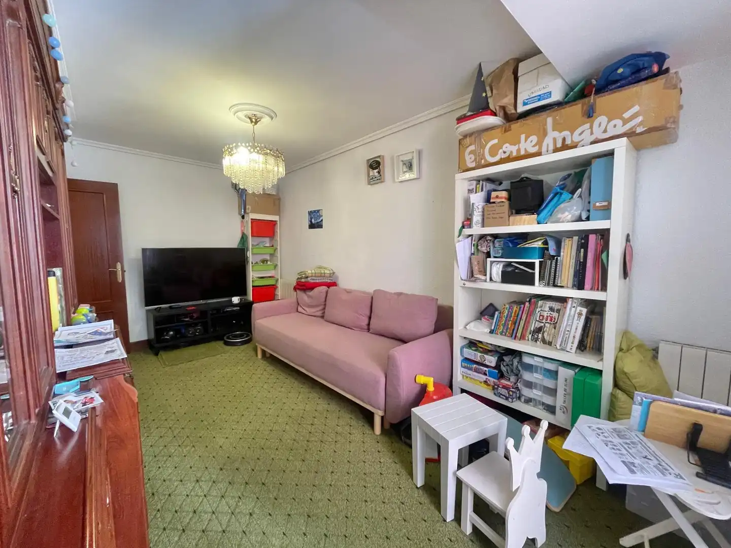 Living room of Flat for sale in Bilbao   with Heating, Furnished and Oven