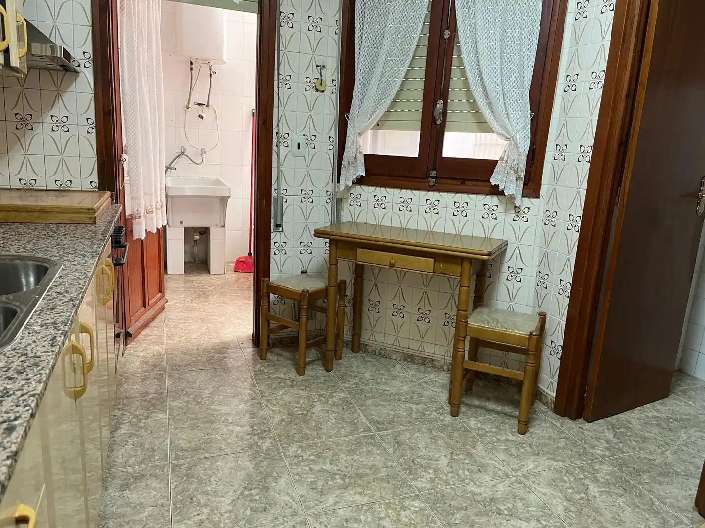 Dormitori de Pis en venda en Almansa amb Calefacció i Moblat