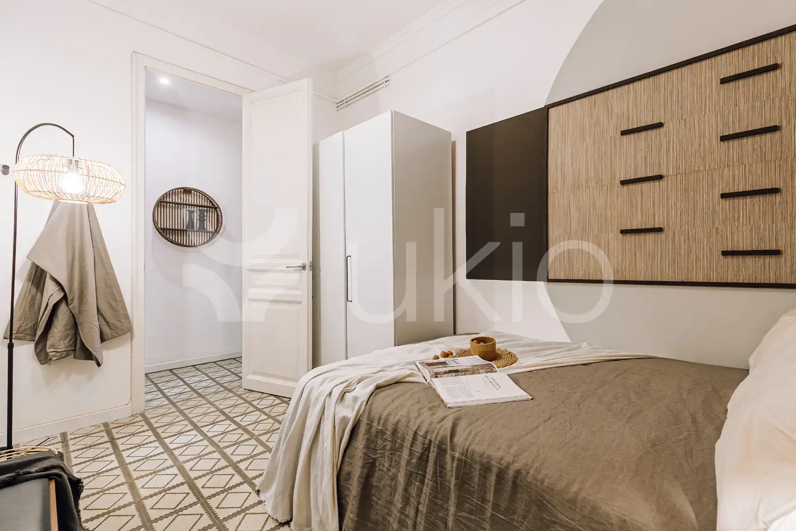 Schlafzimmer von Wohnungen zur Miete in Barcelona mit Heizung, Möbliert und Ofen