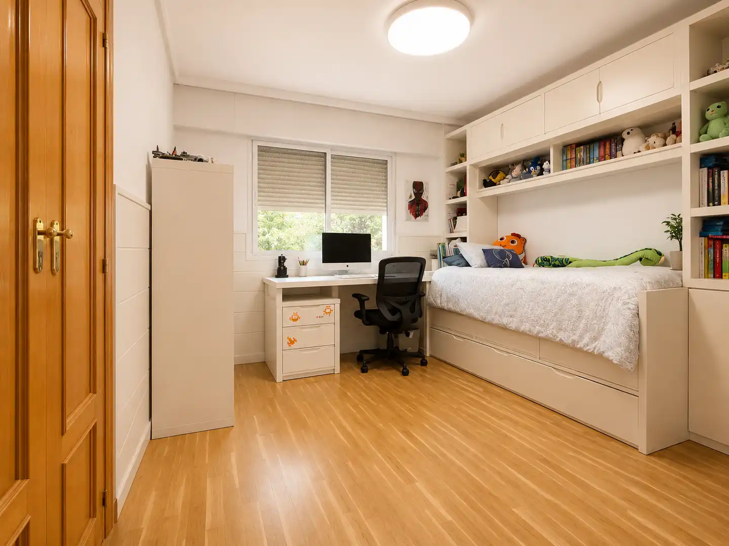 Bedroom of Flat for sale in Pozuelo de Alarcón  with Air Conditioner, Heating and Storage room